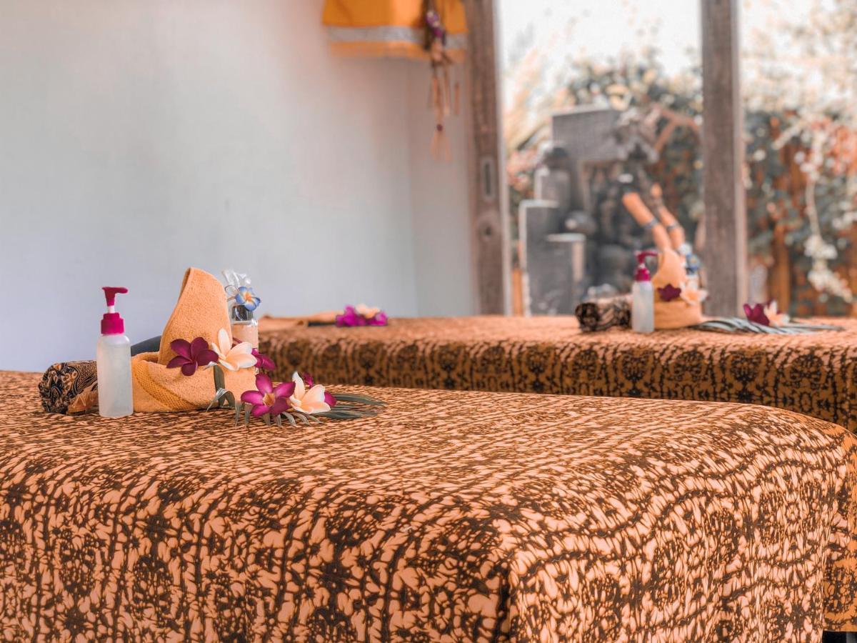Auora Guest House Lembongan Exterior foto