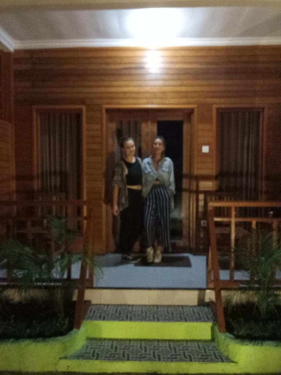 Auora Guest House Lembongan Exterior foto